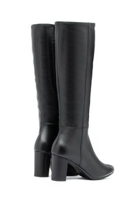 Czarne skórzane buty za kolano o gładkiej teksturze, zaokrąglonym nosku i słupkowym obcasie. Szczegóły szwów z przodu i z tyłu dla eleganckiego wyglądu.