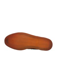 Suola della scarpa realizzata in un materiale gommoso arancione semi-traslucido e liscio, con un motivo testurizzato e forma arrotondata per garantire aderenza e supporto.