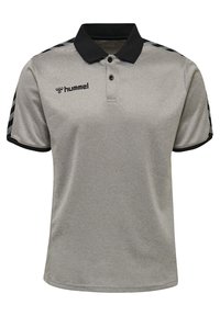 Polo grigio con colletto nero, caratterizzato da un logo sulla parte superiore sinistra e dettagli a righe nere sulle maniche.