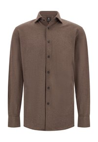Hnědá košile s dlouhým rukávem a rozhalenkou, černými knoflíky a manžetami na jeden knoflík, umístěná na bílém pozadí.