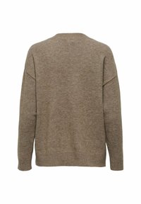 Brauner Strickpullover mit lockerer Passform, runder Halsauschnitt sowie gerippten Abschlüssen an den Ärmeln und am Saum. Weiche Textur und nahtloses Rückendesign.