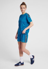 Hummel HMLAUTHENTIC  - Träningsshorts - celestial