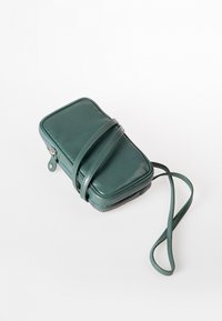 Aunts & Uncles PRUNE - Handyhülle - dark jade