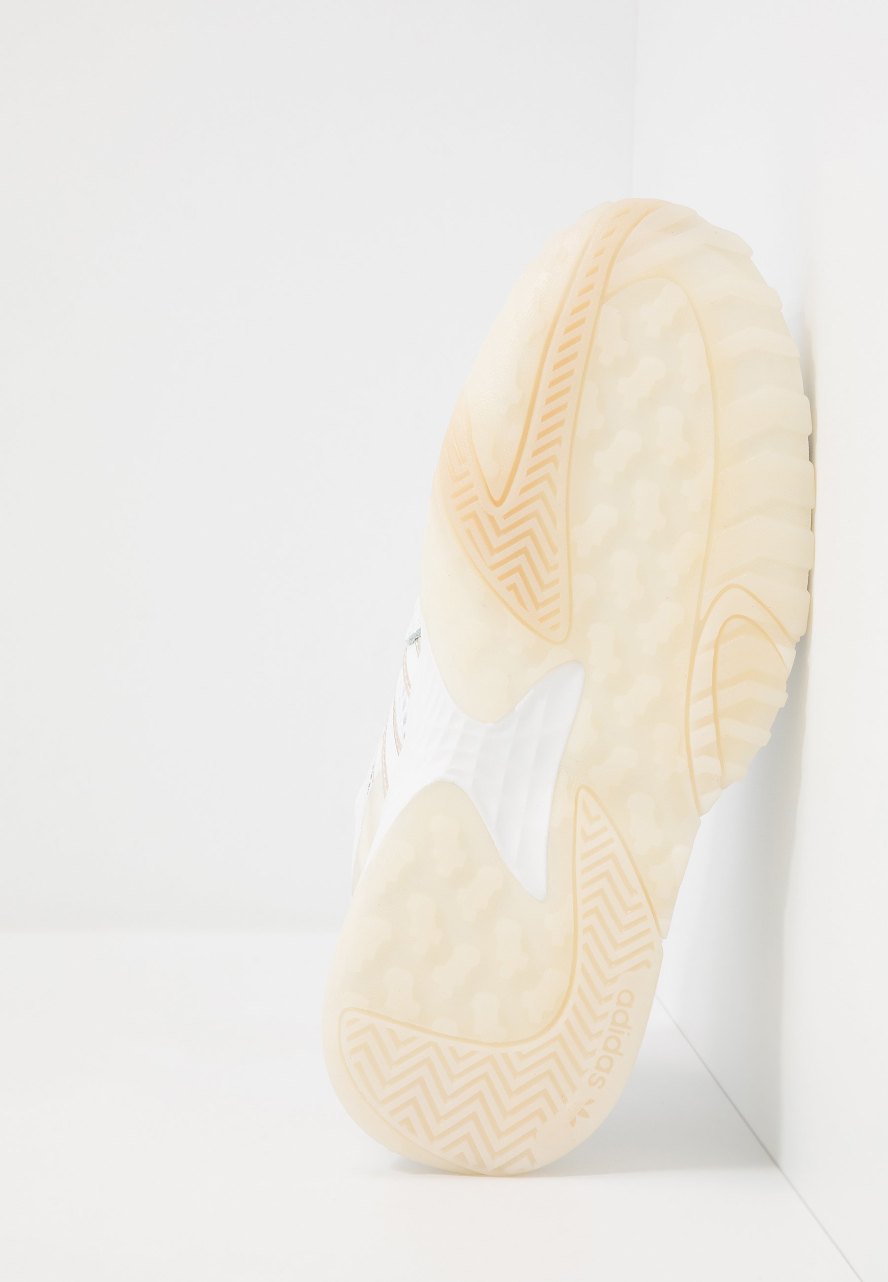 adidas Originals STREETBALL Joggesko footwear white adidas Originals STREETBALL Joggesko footwear white