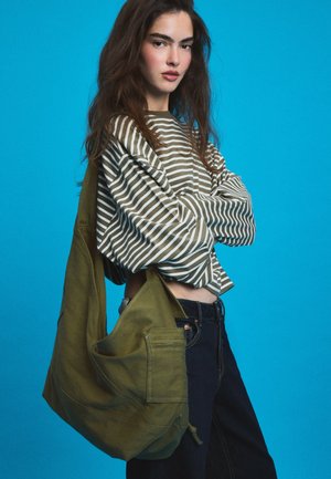 Stradivarius, CANVAS SHOULDER BAG - Sac bandoulière - khaki