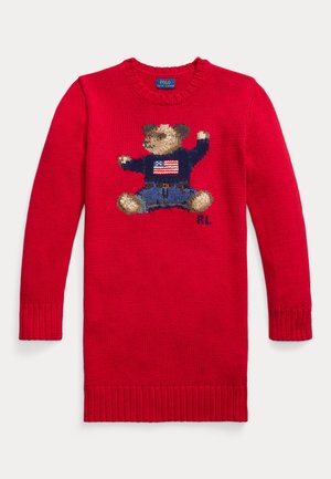 Pull en tricot rouge avec un motif de panda portant une chemise bleue avec un drapeau américain, agrémenté de bords côtelés aux poignets et à l'ourlet.