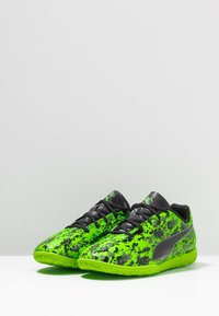 Puma Botines de fútbol sala - green