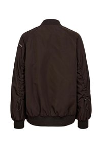 Černá bomber bunda s hladkým povrchem, elastickými manžetami a lemem, r gathered detaily na rukávech a boční kapsou na zip.