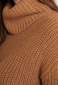 Gina Tricot Sweter