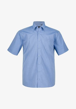 Lichtblauw overhemd met korte mouwen, knoopsluiting, kraag en borstzak, afgebeeld op een witte achtergrond.
