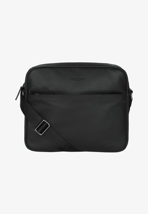 Borsa a tracolla in pelle nera con forma rettangolare, chiusura con zip, tasca frontale e tracolla regolabile con dettaglio del logo.