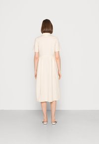 Monki Vestido camiseiro - yellow solid