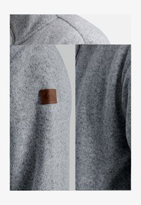 Unselected, grey