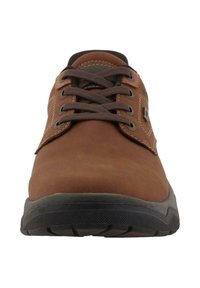 Braune Ledersneaker mit dunkler Gummisohle, Schnürdesign, gepolstertem Schaft und schwarzen Akzenten. Verfügt über Nähte für zusätzliche Haltbarkeit.