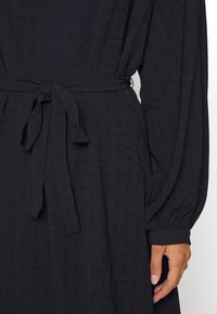 Vero Moda VMLYRA V NECK DRESS - Vestido de dia - black
