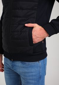 Gabbiano STRUCTUUR - Viegla jaka - navy