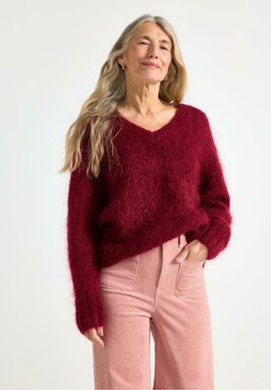 Stickad tröja - dark dusty red