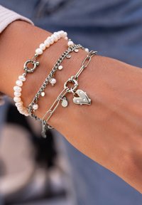 My Jewellery WITH LARGE HEART AND PEARLS - Bracciale - silver colored