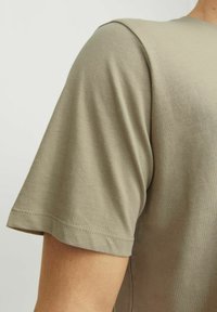 Jack & Jones RUNDHALS - T-shirts print - silver sage