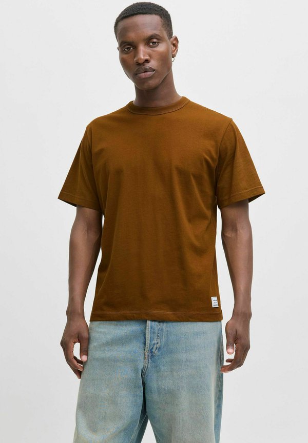 JJEDOVER TEE SS CREW NECK NOOS - T-Shirt basic - monks robe