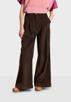 VOLTAIRE - Pantaloni - dark brown