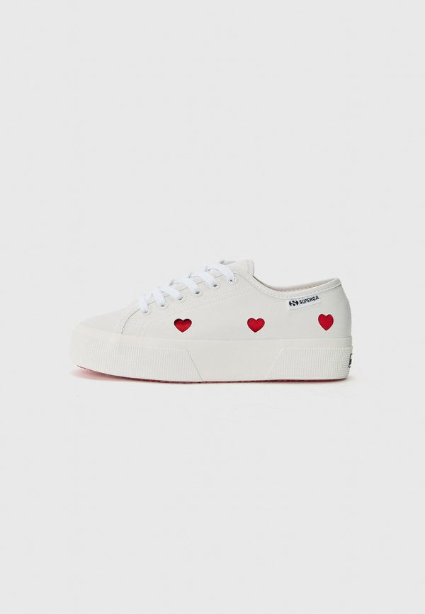 HEARTS - Trainers