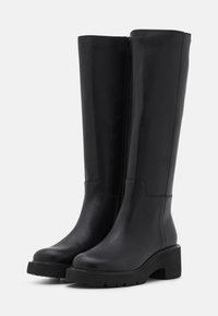 Botine negre, până la genunchi, din piele netedă, cu vârf rotund, toc robust și fermoar lateral pentru o încălțare ușoară.