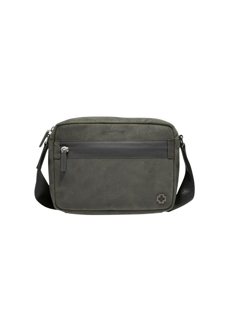 Borsa a tracolla verde oliva con finitura in tessuto liscio, dotata di una tasca con zip frontale, cinturino regolabile e un accento con logo nell'angolo inferiore.