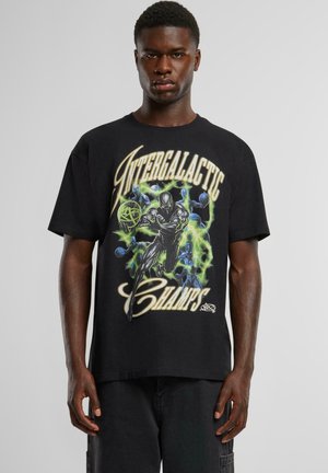 - T-shirt z nadrukiem