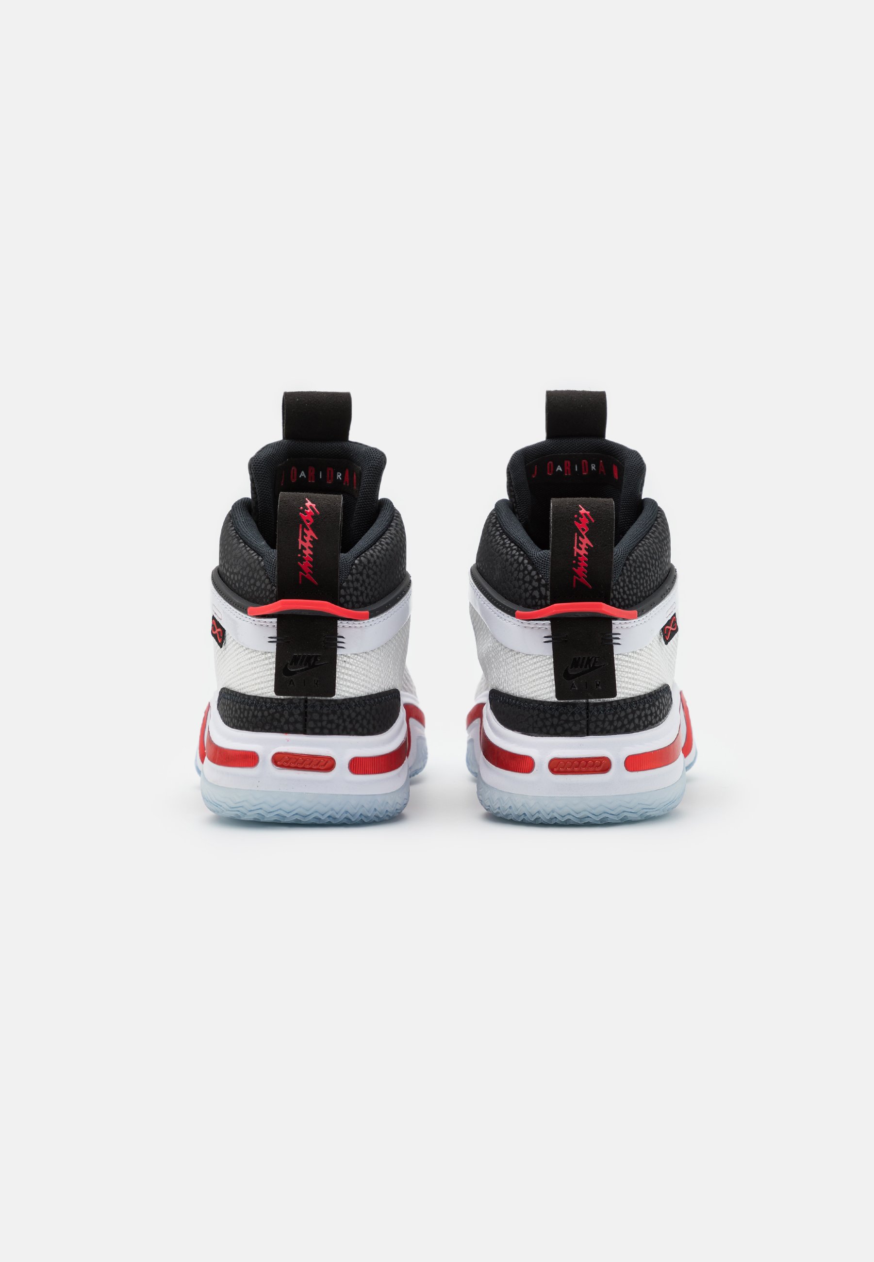 Jordan AIR JORDAN XXXVI - Zapatillas de baloncesto - white/bright  crimson/black/blanco - Zalando.es