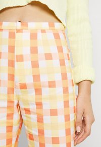 Free People Housut - white