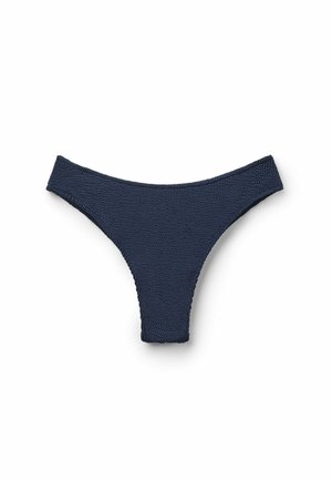 Tamarindově modré bikiny s nízkým pasem, vyrobené z texturovaného materiálu, s V-tvarovaným předním dílem a širokým pasem.