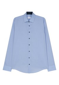 Camicia azzurra chiara a maniche lunghe con bottoni neri, orlo curvo e interno del colletto testurizzato. Tessuto liscio con un leggero lucido.