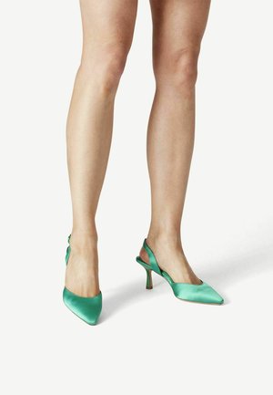 Tamaris Pumps - green