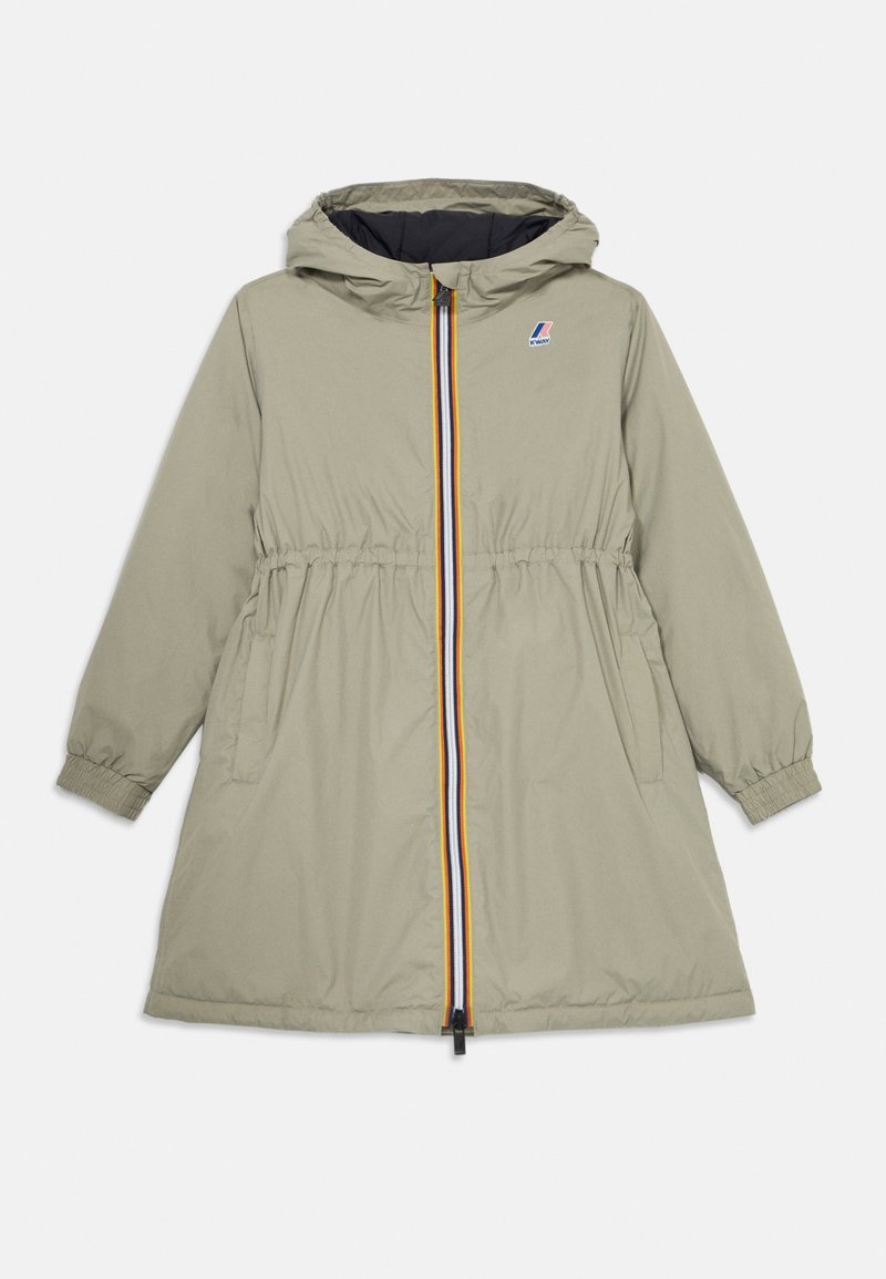 Hellgraue, langärmlige Jacke mit Kapuze, elastischem Bund, vorderen Taschen, mehrfarbigem gestreiften Reißverschluss und kleinem Logo auf der Brust.
