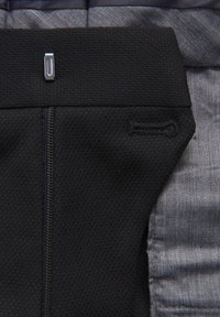 Oscar Jacobson DENZ - Chino - black