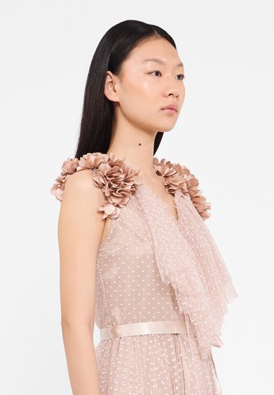 Ida Sjöstedt JELENA DRESS - Cocktailjurk - nude
