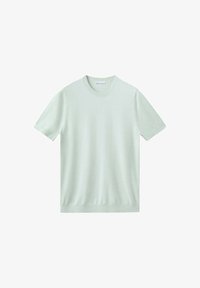 Selected, light green
