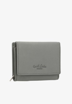 Portafoglio in pelle grigia con una superficie liscia, forma rettangolare compatta, logo del marchio in rilievo e chiusura con zip sul lato.