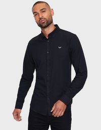 Camicia nera a maniche lunghe con colletto alla francese. Presenta un piccolo logo ricamato sul petto e una texture del tessuto liscia.