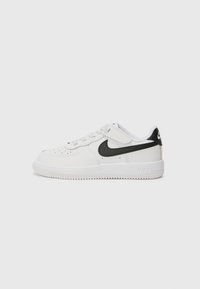 Nike Sportswear - FORCE 1 UNISEX - Matalavartiset tennarit - white/black Pienoiskuva 1