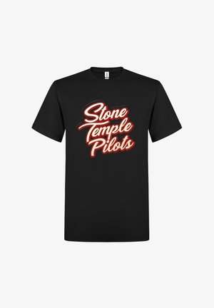 Czarna koszulka z krótkim rękawem z wyraźnym białym i czerwonym retro napisem "Stone Temple Pilots" umieszczonym na środku z przodu.