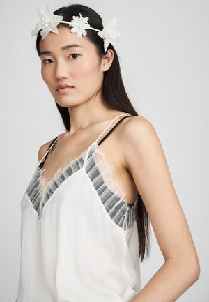 SAKURA CROWN - Hair Styling Accessory - white multi