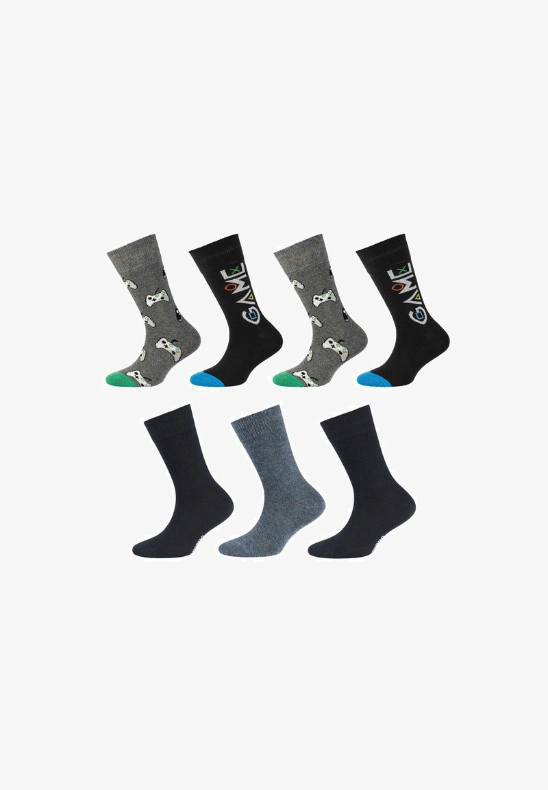 Quatre paires de chaussettes disposées en deux rangées. Rangée du haut : noire avec un graphique de jeu, grise avec des manettes de jeu ; rangée du bas : chaussettes unies bleues marine et grises.