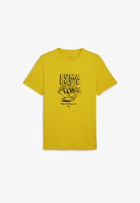 Unselected, fresh pear