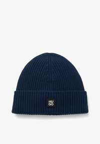 Unselected, dark blue eighteen