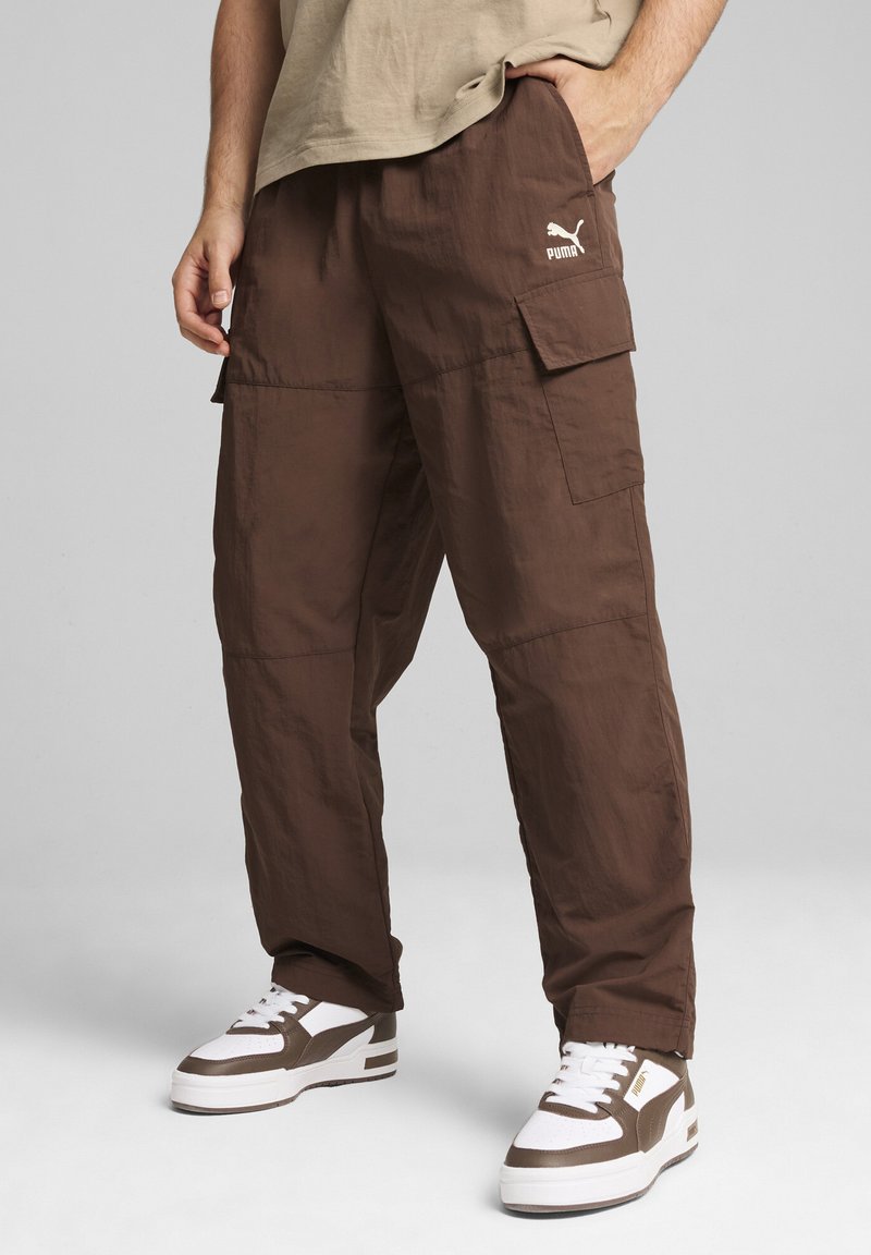 Puma CLASSICS - Cargohose - espresso brown