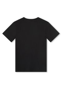 T-shirt noir à manches courtes avec un col rond, en tissu de coton lisse, avec un design uni et sans logos ni motifs visibles.