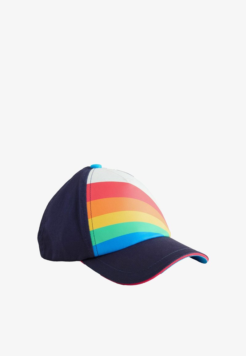 Baumwollmütze mit einem dunkelblauen Hauptteil, die auf der Vorderseite ein mehrfarbiges Regenbogenbogen-Design und einen blauen Akzent am Schirm aufweist.