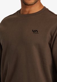 RVCA ESSENTIAL - Sweater - moc